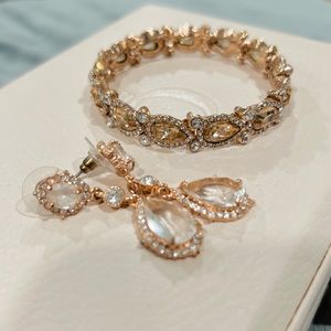 Rose gold costume jewelry set!